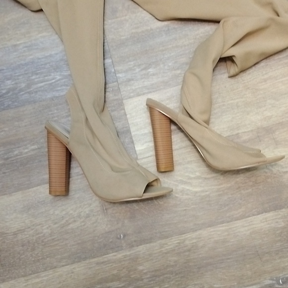 Public Desire Tan Sock Boots Size 7 - Picture 3 of 6